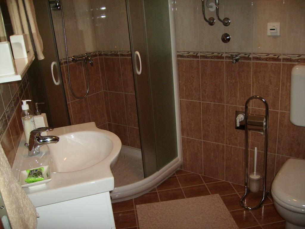Apartment Nemarnik Roč Quarto foto